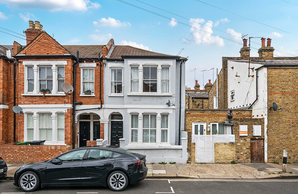 Edenvale Street, Fulham, London, SW6 - Kinleigh Folkard & Hayward