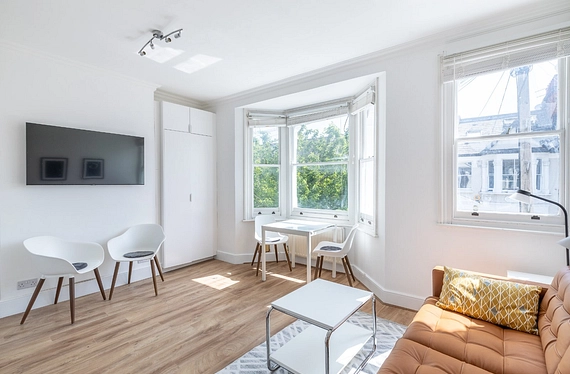 Rowallan Road, Fulham, London, SW6 - Kinleigh Folkard & Hayward