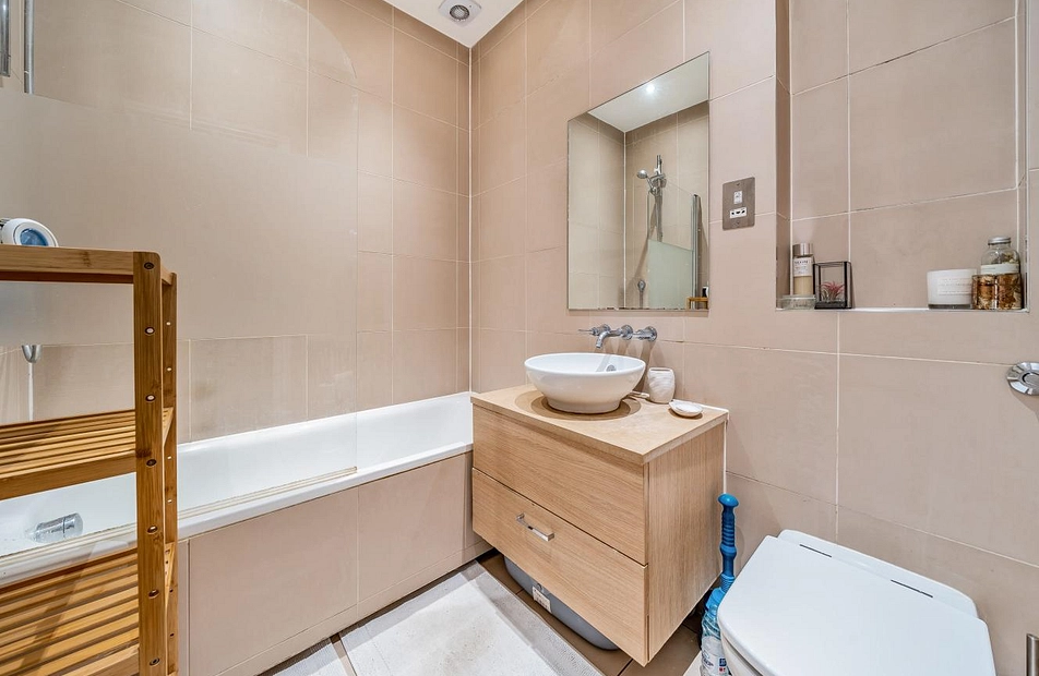 Dorville Crescent, Hammersmith, London, W6 - Kinleigh Folkard & Hayward