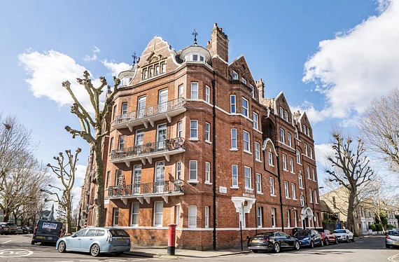 Hammersmith Bridge Road, Hammersmith, London, W6 - Kinleigh Folkard & Hayward