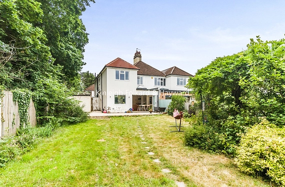 Dene Close, Hayes, Kent, BR2 - Kinleigh Folkard & Hayward