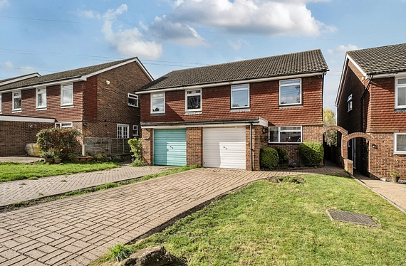Kechill Gardens, Hayes, Kent, BR2 - Kinleigh Folkard & Hayward