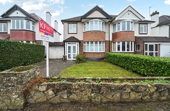 Courtlands Avenue, Hayes, Bromley, BR2 - Kinleigh Folkard & Hayward