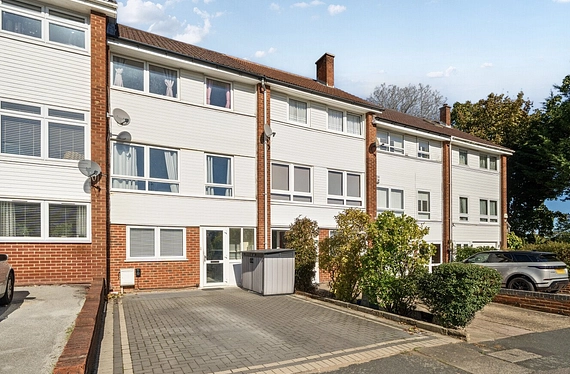 Mead Way, Bromley, BR2 - Kinleigh Folkard & Hayward