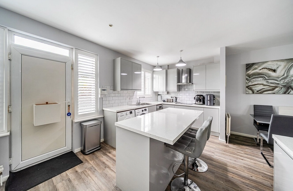 Station Approach, Hayes, Bromley, BR2 - Kinleigh Folkard & Hayward