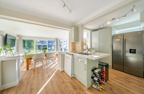 Bourne Vale, Hayes, BR2 - Kinleigh Folkard & Hayward