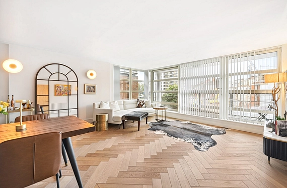 Buckingham Palace Road, London, SW1W - Kinleigh Folkard & Hayward