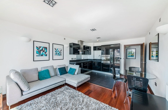 Bridges Court Road, London, SW11 - Kinleigh Folkard & Hayward