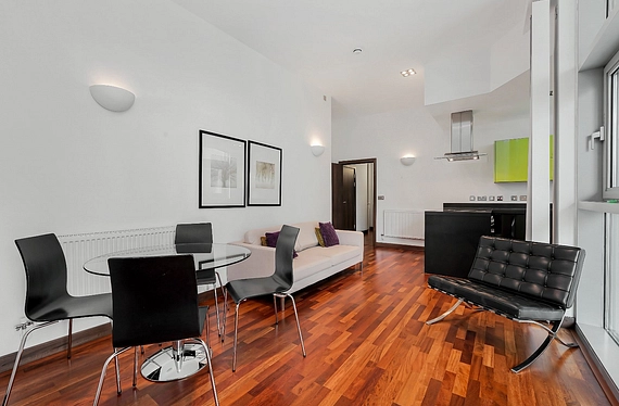 Bridges Court Road, London, SW11 - Kinleigh Folkard & Hayward