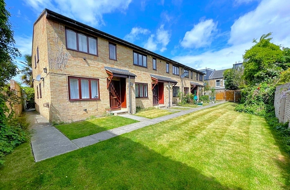 Wilfred Owen Close, London, SW19 - Kinleigh Folkard & Hayward