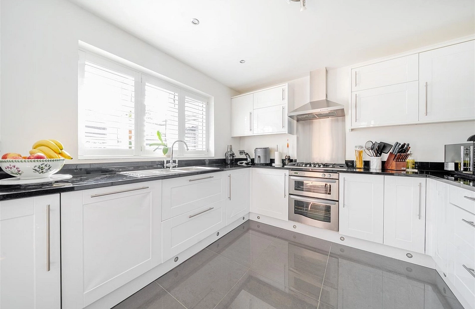 Baron Grove, Mitcham, CR4 - Kinleigh Folkard & Hayward