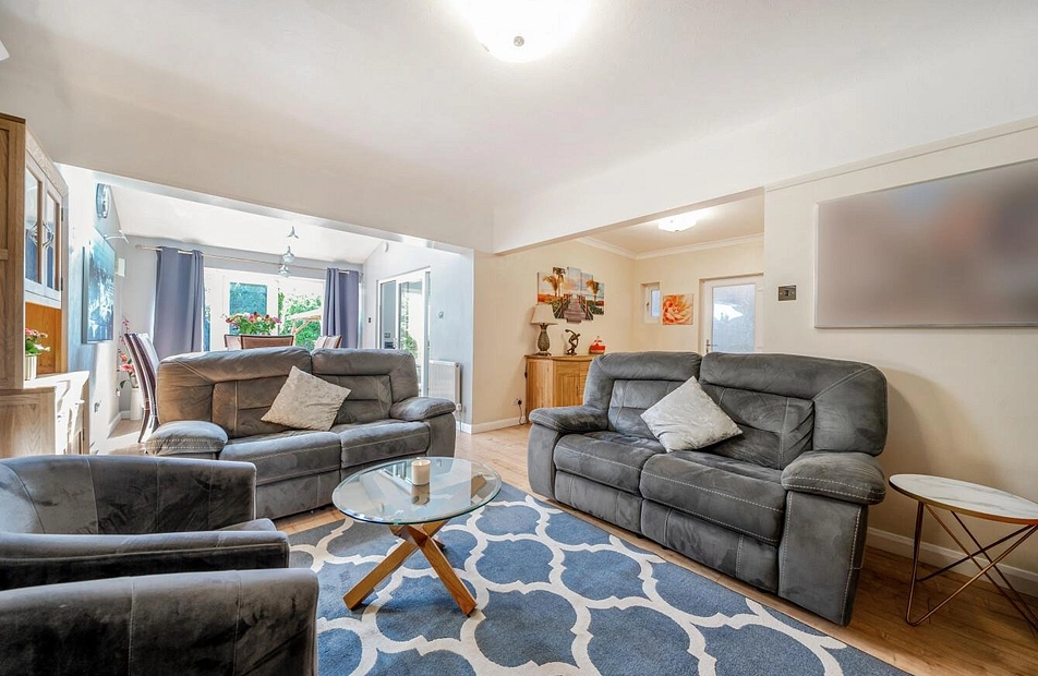 Baron Grove, Mitcham, CR4 - Kinleigh Folkard & Hayward