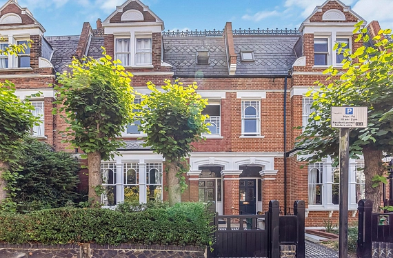 Whitehall Park, London, N19 - Kinleigh Folkard & Hayward
