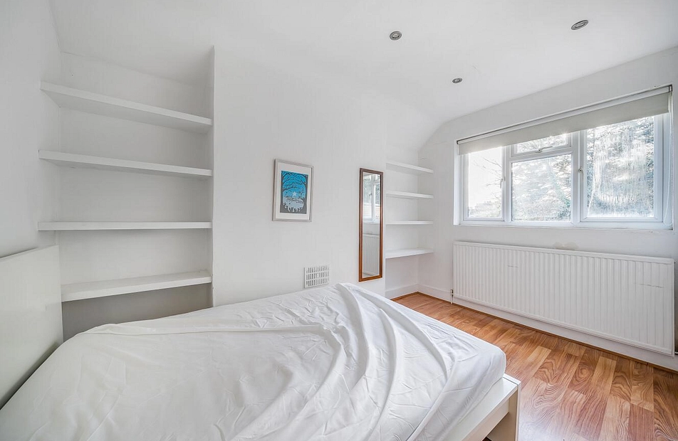 Archway Road, Highgate, London, N19 - Kinleigh Folkard & Hayward