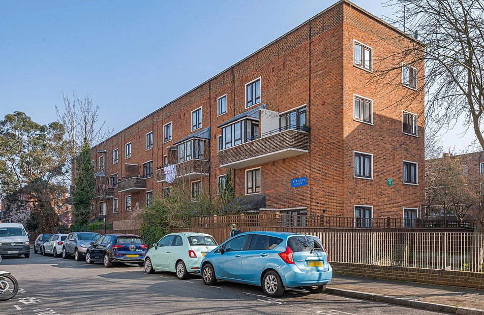 Balls Pond Road, Islington, London, N1 - Kinleigh Folkard & Hayward