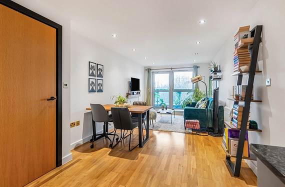 Southgate Road, Hackney, London, N1 - Kinleigh Folkard & Hayward