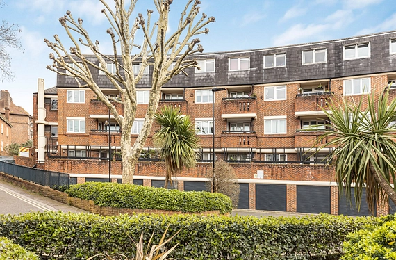 Half Moon Crescent, Islington, London, N1 - Kinleigh Folkard & Hayward