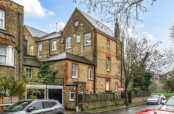 Kennington Park Place, Lambeth, London, SE11 - Kinleigh Folkard & Hayward