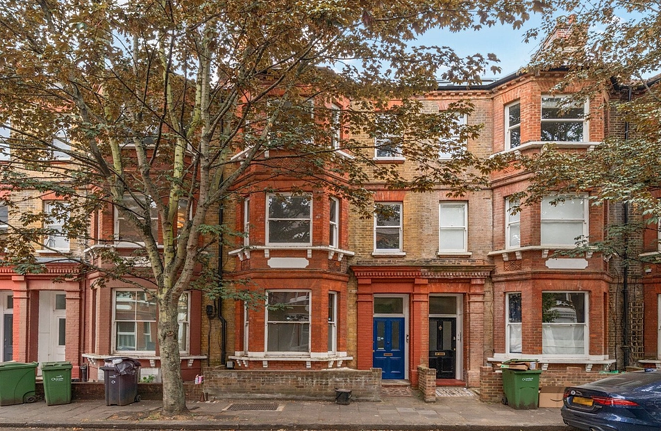 Crewdson Road, London, SW9 - Kinleigh Folkard & Hayward