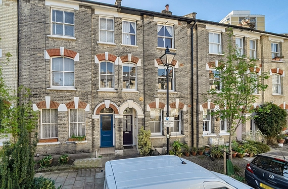 Bonnington Square, Vauxhall, London, SW8 - Kinleigh Folkard & Hayward