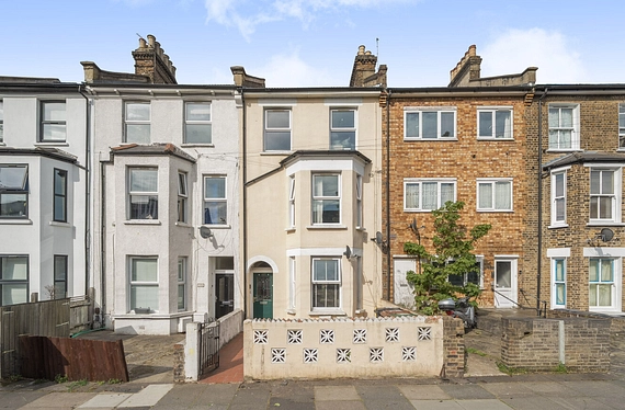 Courthill Road, Lewisham, London, SE13 - Kinleigh Folkard & Hayward