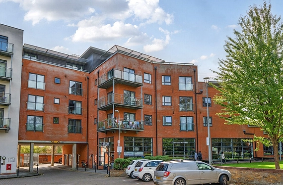 Birdwood Avenue, Hither Green, London, SE13 - Kinleigh Folkard & Hayward