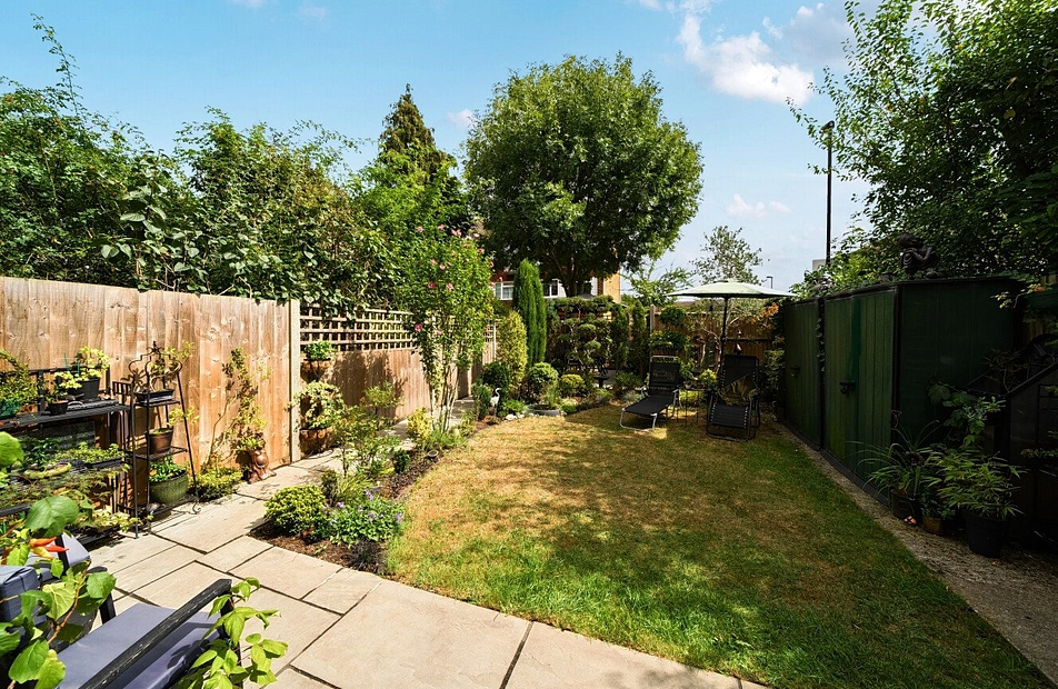 Burnt Ash Road, London, SE12 - Kinleigh Folkard & Hayward