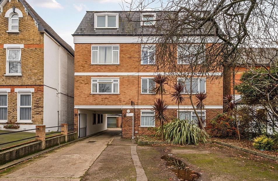 Burnt Ash Hill, Lee, London, SE12