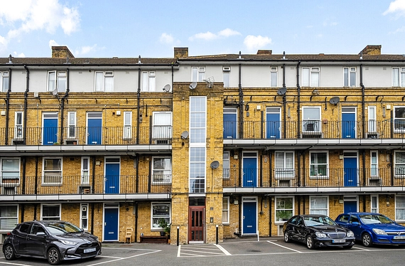 Crosby Row, Southwark, London, SE1 - Kinleigh Folkard & Hayward