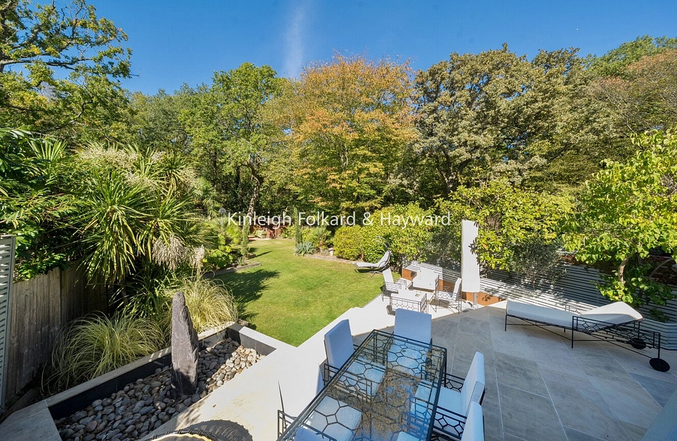 Creighton Avenue, London, N2 - Kinleigh Folkard & Hayward