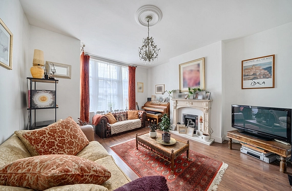 Whittington Road, Bowes Park, London, N22 - Kinleigh Folkard & Hayward