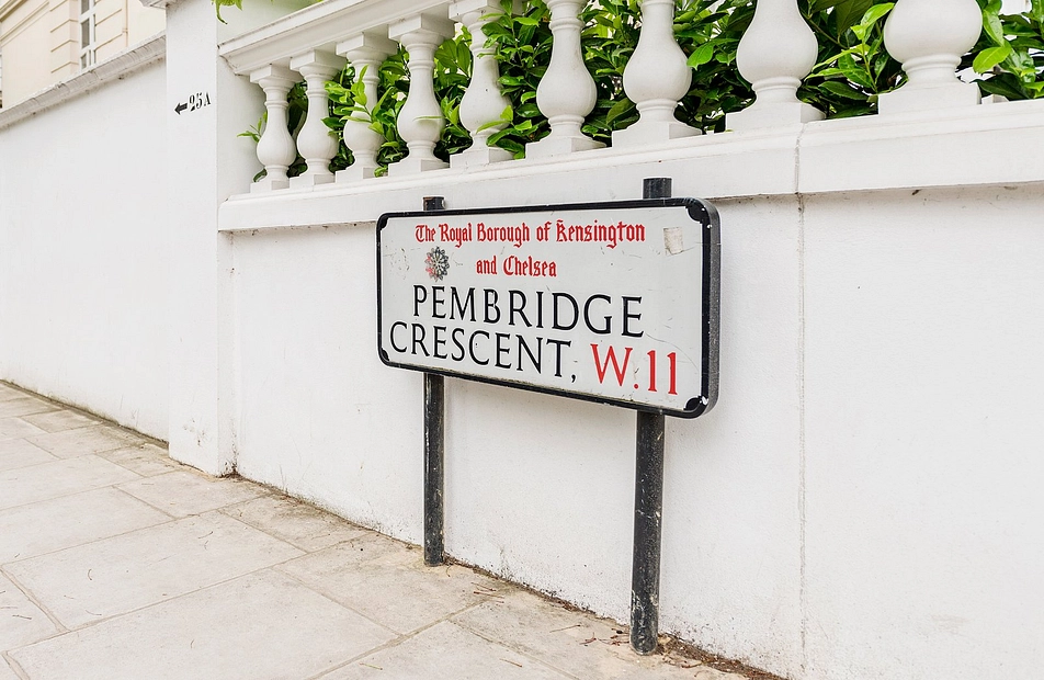 Pembridge Crescent, Notting Hill, London, W11 - Kinleigh Folkard & Hayward
