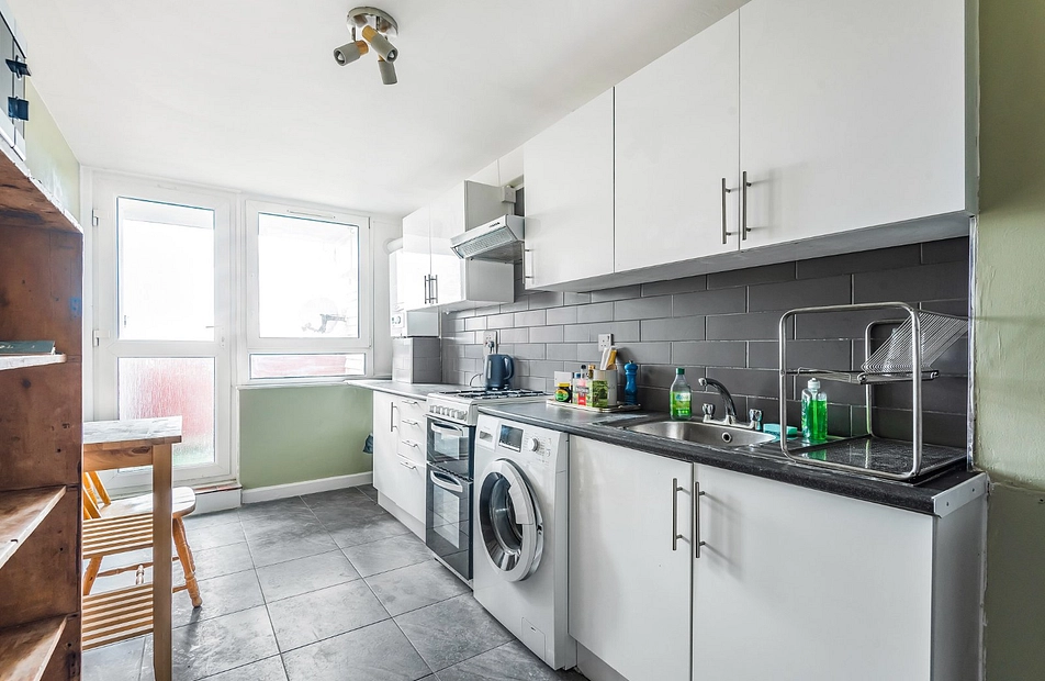 Bibury Close, London, SE15 - Kinleigh Folkard & Hayward