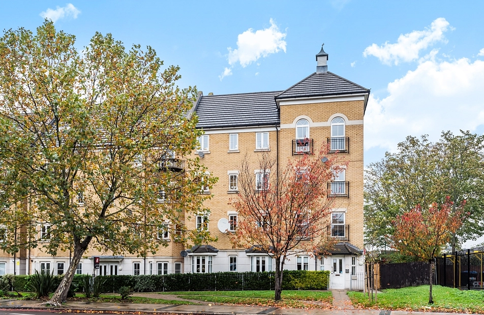 Peckham Road, London, SE15 - Kinleigh Folkard & Hayward