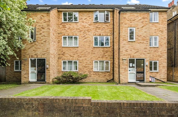 Linden Grove, London, SE15 - Kinleigh Folkard & Hayward