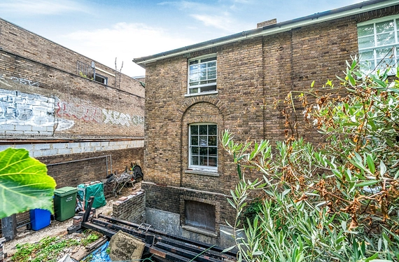 Holly Grove, London, SE15 - Kinleigh Folkard & Hayward