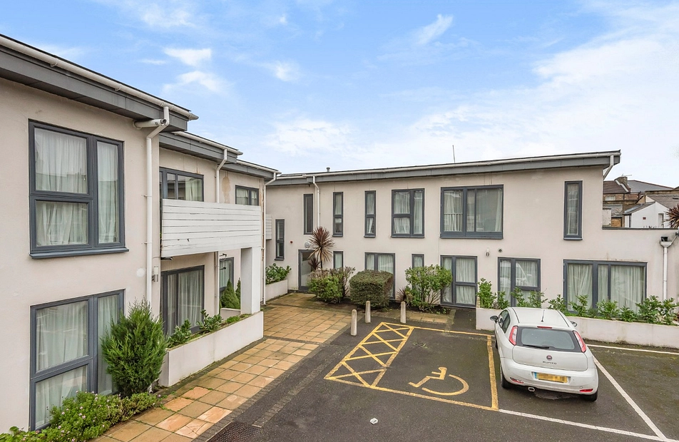 Furley Road, London, SE15 - Kinleigh Folkard & Hayward