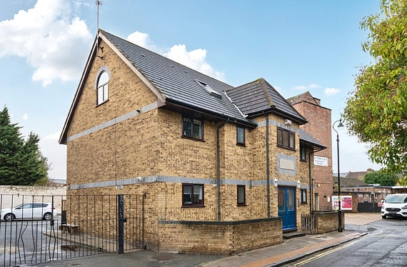 Peckham Rye, London, SE15 - Kinleigh Folkard & Hayward