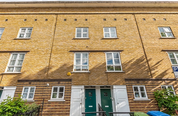 Commercial Way, Peckham, London, SE15 - Kinleigh Folkard & Hayward