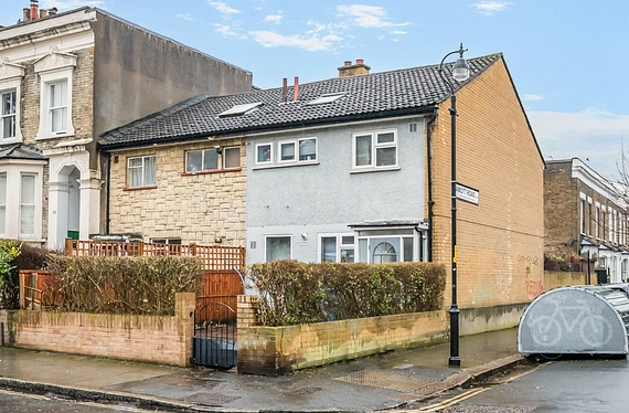 Fenwick Road, London, SE15 - Kinleigh Folkard & Hayward