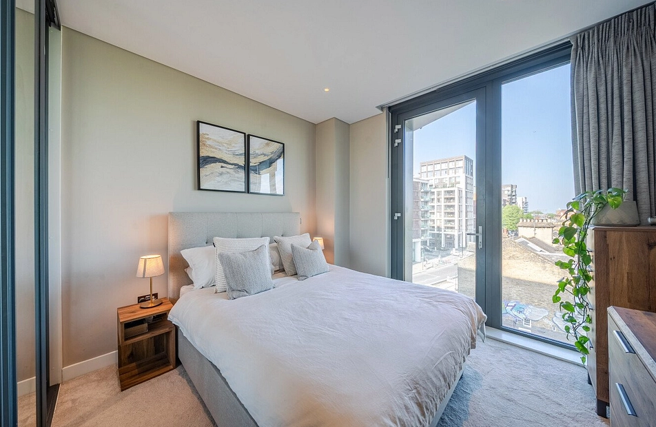 Plaza Gardens, Putney, London, SW15 - Kinleigh Folkard & Hayward