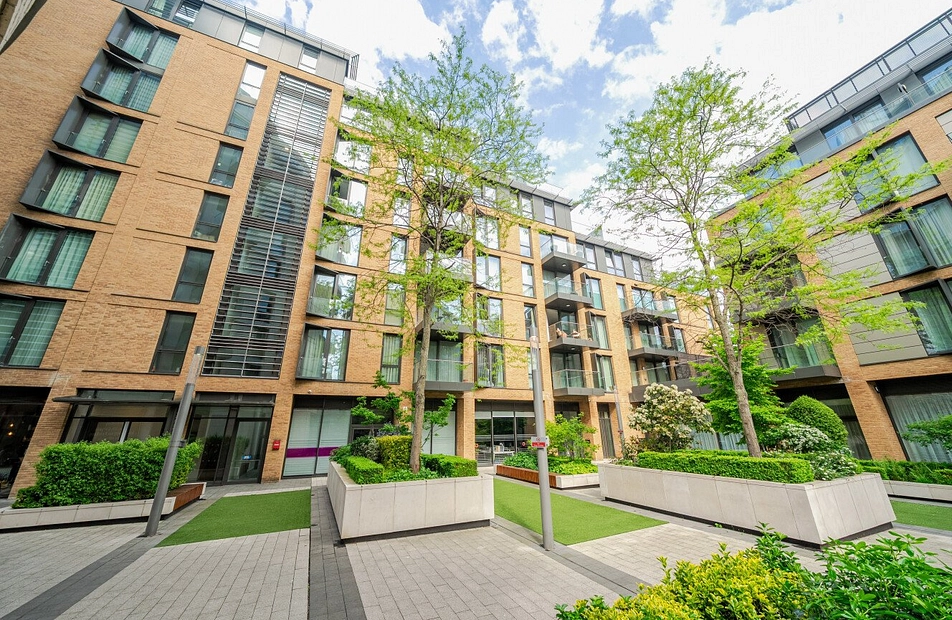 Plaza Gardens, Putney, London, SW15 - Kinleigh Folkard & Hayward