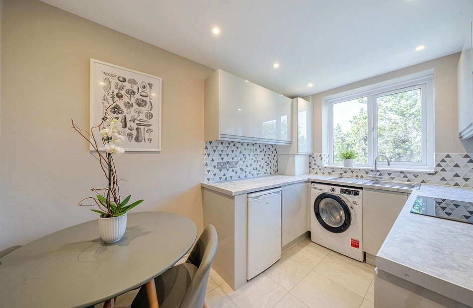 Innes Gardens, London, SW15 - Kinleigh Folkard & Hayward