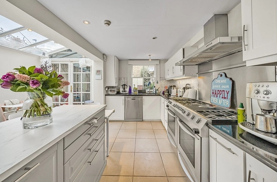 Southfields Road, East Putney, London, SW18 - Kinleigh Folkard & Hayward