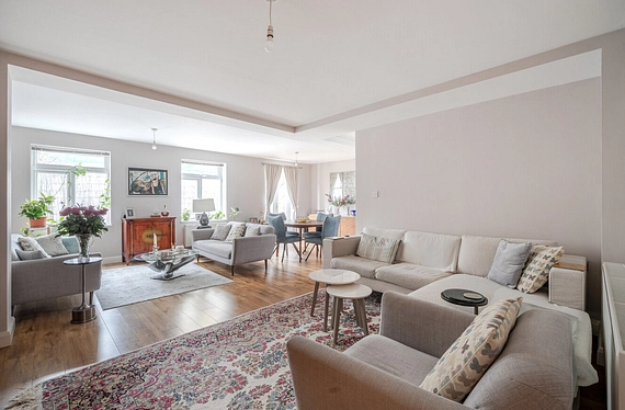 Stroud Crescent, Putney, London, SW15 - Kinleigh Folkard & Hayward