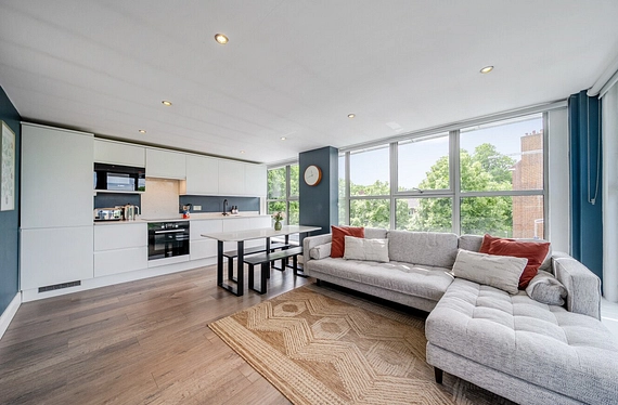Cherrywood Drive, Putney, London, SW15 - Kinleigh Folkard & Hayward