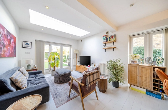 Crediton Road, Kensal Rise, London, NW10 - Kinleigh Folkard & Hayward