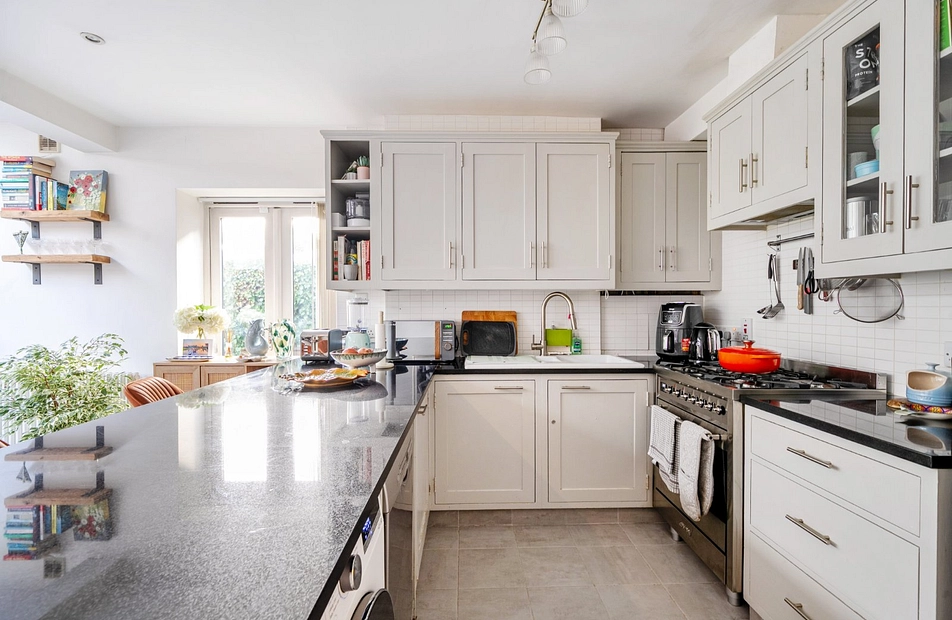 Crediton Road, Kensal Rise, London, NW10 - Kinleigh Folkard & Hayward