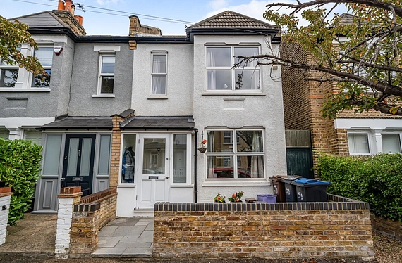 Bronson Road, Raynes Park, London, SW20 - Kinleigh Folkard & Hayward