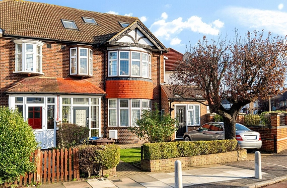 Grand Drive, Raynes Park, London, SW20 - Kinleigh Folkard & Hayward